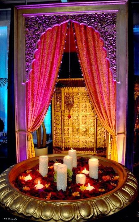 10 Fun Diwali Party Ideas at www.anamikamishra.com Arabian Theme, Indian Reception, Moroccan Party, Moroccan Theme, Diwali Party, Mehndi Decor, Indian Decor, Moroccan Decor, Indian Wedding Decorations