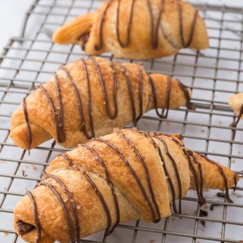 Nutella Croissants Link in Bio or theseasonal.kitchen #theseasonalkitchen Nutella Croissant, Breakfast Foods, Nutella, Breakfast Recipes, Link In Bio, On Instagram, Instagram