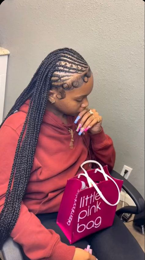 Fulani Braids With Color, Fulani Braids Hairstyles With Color, Braids Hairstyles With Color, Hairstyles With Color, Fulani Braids With Curls, Bhaddie Hairstyle, Hairstyle Suggestions, Fulani Braids Hairstyles, Braids With Color