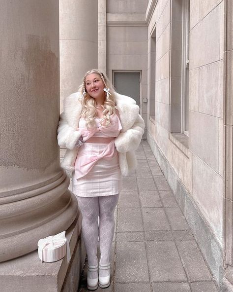 Angel Core Aesthetic Outfits, Angel Core Outfit, Modern Princess Aesthetic, Pink Winter Dresses, Princess Aesthetic Outfits, Romantic Coquette, 25 Birthday, Angel Core, Parisian Outfits