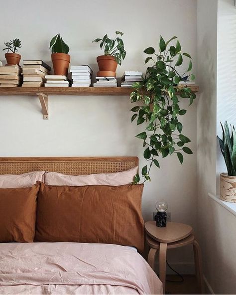 Earth Tones Bedroom Decor, Earth Tone Bedroom, Earthy Bedroom, Dorm Room Inspiration, Redecorate Bedroom, Apartment Inspiration, Room Inspiration Bedroom, Room Ideas Bedroom, Aesthetic Bedroom