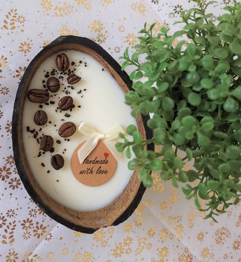 Cute Coconut Shell Candle Candles In Coconut Shell, Diy Candles Video, Coconut Shell Candle, Cute Coconut, Coconut Candles, Coconut Aesthetic, Roses Petals, Candle Making Recipes, Homemade Scented Candles