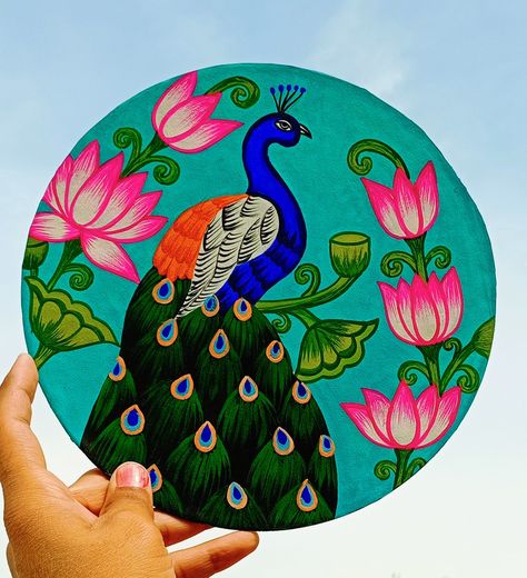 Morden Art, Mdf Design, Pichwai Art, Pichwai Painting, Gond Painting, Plate Wall Art, Lippan Art, Diwali Craft, Pichwai Paintings