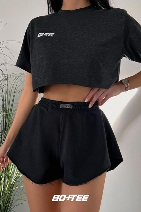 Basic Top Outfit, At Home Clothes, Korean Fashion Women Dresses, Chic Dress Classy, Sleepwear Fashion, Clean Aesthetic, Cute Comfy Outfits, Pantalon Large, Simple Trendy Outfits