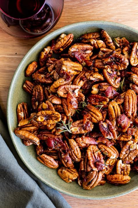 Maple Bacon Roasted Pecans - Simply Delicious Roasted Pecans Recipe, Creole Spice, Creole Food, Spiced Pecans, Baked Bacon, Roasted Pecans, Nut Recipes, Pecan Recipes, Maple Bacon