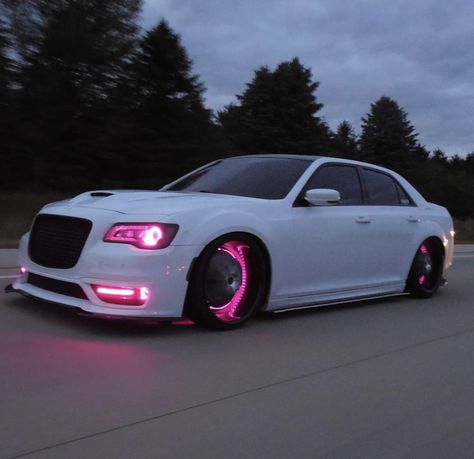 Chrysler 300 White, Chrysler 300s Custom, Srt8 Chrysler 300, Modified Chrysler 300, Modded Chrysler 300, Pink Chrysler 300, Chrysler 300 Aesthetic, Custom Chrysler 300, Crysler300 Hellcat