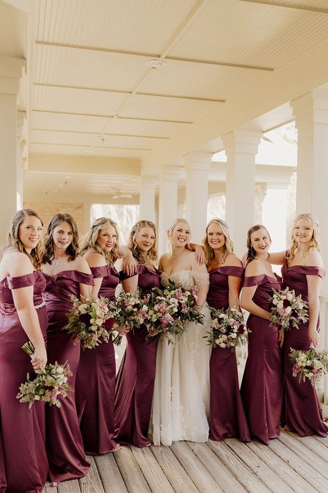 Wine Color Bridesmaid Dresses | Bridal Party Photos | Tennessee Wedding Photographer | The matching bridesmaid dresses of this Tennessee fall wedding were gorgeous. Discover wine color bridesmaid dress, wine red bridesmaid dresses, candid bridesmaid pictures and bridesmaid colors. Book Mataya to capture your Tennessee wedding photography at matayabuck.com! Red Wine Bridesmaid Dresses, Matching Bridesmaid Dresses, Wine Red Bridesmaid Dresses, Color Bridesmaid Dresses, Wine Color Bridesmaid Dress, Tennessee Fall, Winter Bridesmaid, Matching Bridesmaids Dresses, Wine Bridesmaid Dresses