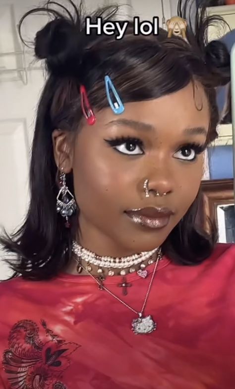 Tik Tok Makeup Looks, Tik Tok Hairstyles, Bratz Hair, Tik Tok Makeup, Beauty Stuff, Makeup Inspo, Cute Hairstyles, Tik Tok, Makeup Looks