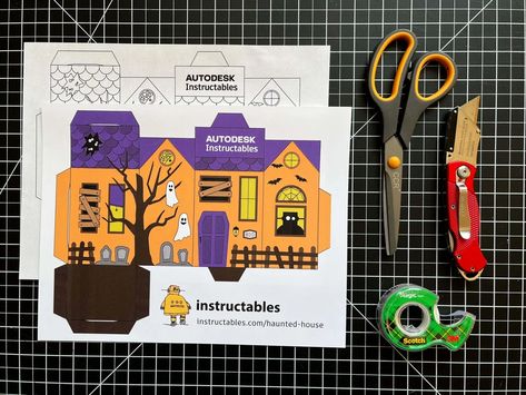 Diy Haunted House Dollhouse, Paper House Diy, Halloween Paper Decorations, Halloween Papercraft, Haunted House Craft, Paper House Template, Haunted House Diy, Halloween Monsters, Halloween Printables Free