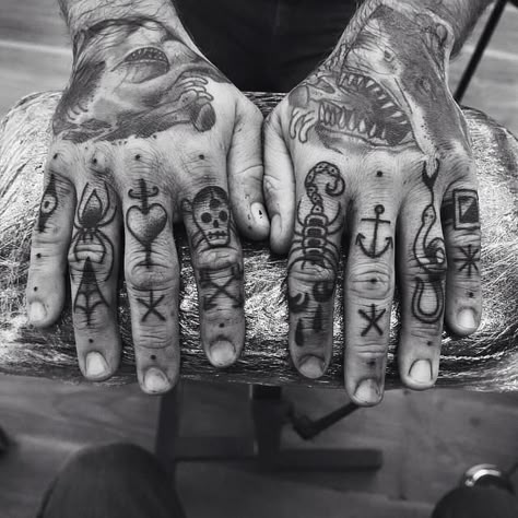 Love the finger tattoos Men Finger Tattoos, Hand Palm Tattoos, Pirate Tattoo, Finger Tattoo For Women, Finger Tats, Knuckle Tattoos, Hand And Finger Tattoos, Palm Tattoos, Mushroom Tattoos