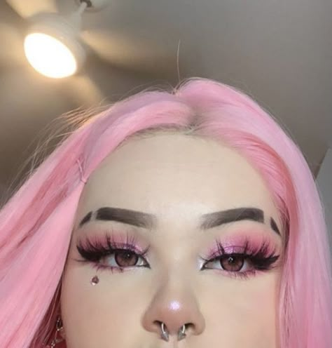 Colorful Egirl Makeup, Pastel Goth Eyeshadow, Egirl Makeup Soft Pink, Kawaii Pink Makeup, Pink Alt Makeup Looks, Pastel Halloween Makeup, Draculaura Inspired Makeup, Alt Pink Makeup, Pink Egirl Make Up