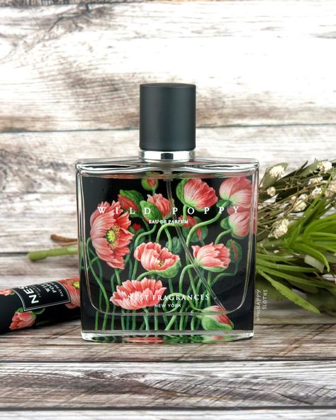 NEST Fragrances | Wild Poppy Eau de Parfum: Review Nest Wild Poppy, Fragrance Branding, Nest Perfume, Trendy Perfume, Perfume Versace, Nest Fragrances, Perfect Perfume, Beauty Wishlist, Floral Perfume