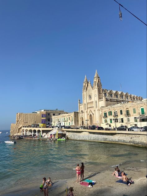 Beautiful vacation in Sliema, Malta. #aesthetic #vacation #baecation #malta #sliema #sun #sunny #sunnyyvibes #summer #date #datenight #walking #walk #trip #city #citytrip #goingout #beach #old #church #sand #sea #tourist Riva van der Hoorn Malta Living, Malta Girls, Sliema Malta Aesthetic, Malta Summer, Malta Aesthetic, Mediterranean Mosaic, Summer Recap, Malta Nightlife, Sliema Malta