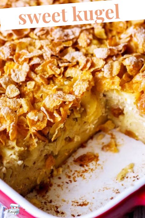 Whether you're hosting a Rosh Hashanah meal or looking to for a new dessert recipe, we encourage you to try this sweet kugel. It almost smelled like apple pie while it was baking and we couldn't wait to cut a slice. Apple Kugel, Sweet Noodle Kugel Recipe, Potato Kugel Recipe, Noodle Kugel Recipe, Boil Egg, Cheese Noodles, Rosh Hashanah Recipes, Recipes Gourmet, Jewish Cuisine