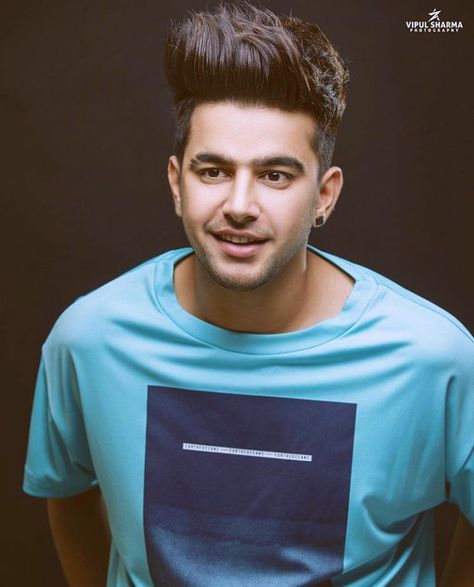 Jass manak Jass Manak, Bad Songs, Swag Boys, Army Girlfriend Pictures, Famous Singers, Photo Pose For Man, Stylish Boys, Photography Poses For Men