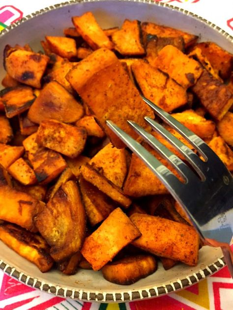 Easy Fried Sweet Potato Slices Sweet Potato On Stove Top, Sweet Potato Stove Top, Sauteed Sweet Potato Recipes, Sweet Potatoes Breakfast, Pan Fried Sweet Potatoes, Sweet Potato Home Fries, Recipes Using Bacon, Fried Sweet Potatoes, Sauteed Sweet Potatoes