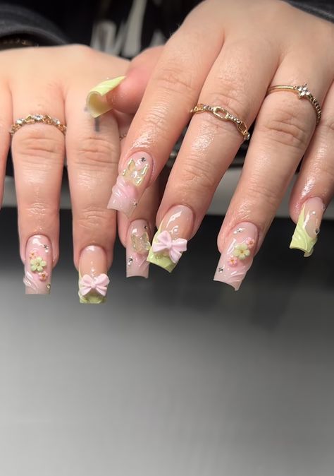 Pink And Green Nails With Flowers, Flower Charm Nail Designs, Pink And Emerald Green Nails, Ethereal Nails Square, Basic Design Nails, Nail Inspo Multicolor, Besame Mucho Nails, Spring Nail Set Ideas, Cute Green Acrylic Nails