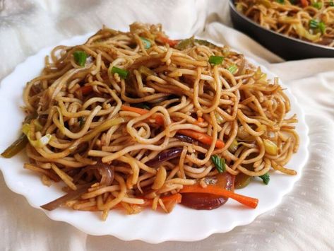 Veg Chow Mein | Vegetable Chow Mein | Veg Chow Mein recipe Veg Chow Mein Recipe, Lebanese Lentil Soup, Veg Noodles, Lemon Muffin Recipes, Tartiflette Recipe, Vegetable Chow Mein, Red Lentil Soup Recipe, Green Chili Sauce, Vegan Noodles