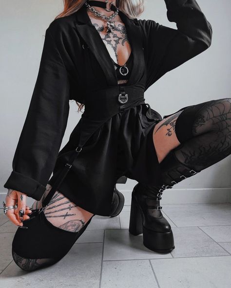 PR Layering with @theendlingerie 🔗⛓️ I'm an absolute sucker for some mesh designs. First look I've layered the Happy Ending Garter Belt over this oversized blazer. You can also see the Love is a Deserter choker bralette peeking out underneath which I've also styled in the second look. The Last Goodbye midi skirt ive styled with a black bodysuit I had in my wardrobe and the bralette on top so the details aren't hidden. Mesh upon mesh. Nothing beats an all black outfit 🖤 Garter Stocking Outfits, Skirt And Garter Outfit, Leather Garter Outfit, Skirt With Thigh Garter, Garter Belt Outfits Casual, Garter Belt Outfits, Goth Garter Outfit, Brat Board, Garter Outfit