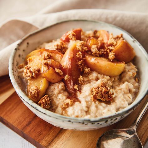 Apple Crumble Porridge Topper recipe 🍎 Make those breakfast oats sing and feel good inside with our apple crumble topper recipe… | Instagram Granola Crumble, Creamy Porridge, Breakfast Oats, Splash Of Water, Oats Breakfast, Mark 4, Red Apples, Baking Tray, Apple Crumble