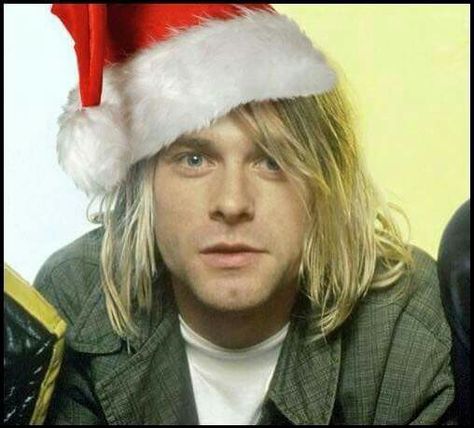 Another Christmas pic Kurt Cobain Christmas, Nirvana Photos, Kurt Cobain Photos, London November, Kurt And Courtney, Donald Cobain, Krist Novoselić, Nirvana Kurt Cobain, Nirvana Kurt