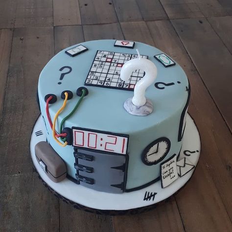 Escape Room Birthday Cakes, Escape Room Theme Cake, Spy Cakes For Kids, Escape Room Cake Ideas, Detective Cake, Spy Cake, Impossible Cake, Escape Room Themes, 12th Birthday Cake