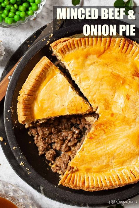 Minced Beef Pie, Creative Pie Crust, Hamburger Pie, Savoury Pie, Mincemeat Pie, Savoury Mince, Shortcrust Pastry Recipes, Mince Pie Recipe, Dinosaur Patterns