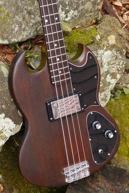 Bass Guitar Notes, Bass Guitars For Sale, Sg Guitar, Bass Guitar Lessons, Guitar Obsession, Guitar Photography, Electric Bass Guitar, Guitar Gear, Guitar Shop