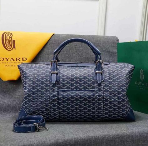 GOYARD BELVEDERE CARRYON DUFFLE BAG❗️Price: N110,000❗️Comes fully packaged 📦 WhatsApp: 09050867106 🔗Link in Bio Send a DM to get help with delivery Home delivery 🚚 Nationwide delivery 📦 Worldwide delivery ✈️ #sld_store #sld_signatures #sld #fashion #flifestyle #unisex #dufflebag #carryon Goyard Duffle, Goyard Belvedere, Home Delivery, Link In Bio, Duffle Bag, Dark Blue, Blue, Quick Saves