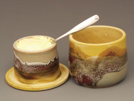 Finished Butter Crock by Sumi von Dassow. Butter Crock Pottery, Butter Dish Ceramic, Pottery Butter Dishes, Creative Pottery, French Butter Dish, Pottery Making Illustrated, Ceramic Arts Daily, Pottery Butter Dish, Butter Bell