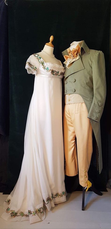 Regency Dress Museum, Regency Era Womens Fashion, Casual Regency Dress, 1810s Wedding Dress, Historically Accurate Regency Dress, Regency Debutante Dress, Regency Era Winter Fashion, Regency Era Sleepwear, Regency Dress Historical