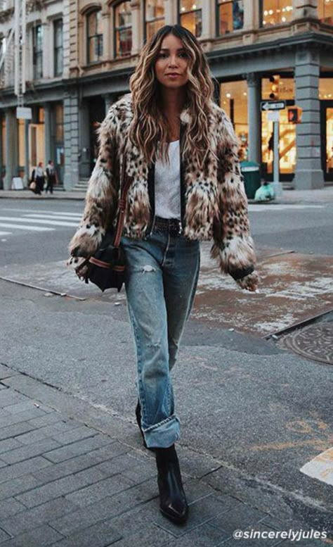 Bohemian Outfit Men, Flair Jeans Outfit, Fur Coat Outfits, Sincerely Jules Style, Boho Chic Outfits, Outfit Jeans, Looks Street Style, Casual Fall Outfits, Fall Winter Outfits