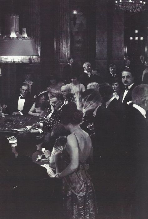 Monte Carlo Fashion, 20s Aesthetic, 1920s Aesthetic, 007 Casino Royale, Louise Brooks, Lee Miller, A Group Of People, High Roller, Casino Night