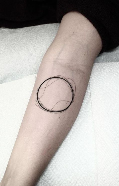 Gradient Tattoo Black, Two Circles Tattoo, Enso Tattoo Ideas, Worm Hole Tattoo, Rufus Du Sol Tattoo, Graphic Design Tattoo Ideas, Scribble Tattoo, Turkish Tattoo, Enso Tattoo