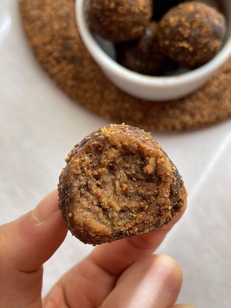 Chickpea Snickerdoodle Energy Bites Chickpea Protein, Easy Energy Bites, Snack Balls, Snickerdoodle Cookie, Soft Bakes, Protein Balls, Energy Bites, Oat Flour, Snickerdoodles