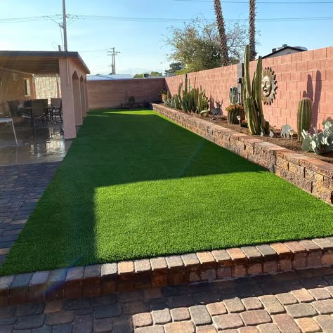 Modern Small Backyard Ideas, Cement And Turf Backyard, Grass And Pavers Backyard Ideas, Backyard Landscaping Turf, Small Rectangle Backyard Ideas, Backyard Turf Landscaping, Simple Backyard Landscaping Along Fence, Backyard Plans Layout Design, Rectangular Backyard Design