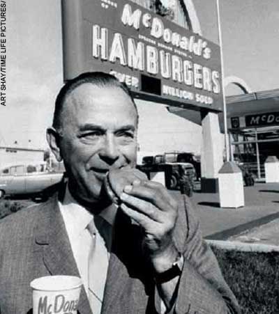 ray kroc the entrepreneur who built the mcdonald's franchise Ray Kroc, Mcdonald's Restaurant, Mc Donald, Art Of Manliness, Today In History, Time Life, Surprising Facts, Interesting History, Life Pictures