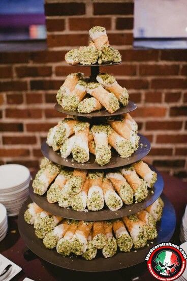 Cannoli tower wedding cake Cannoli Tower, Cannoli Cake, Cannoli Filling, Italian Wedding Cakes, Wedding Cake Images, Cake Tower, Wedding Cake Alternatives, Traditional Wedding Cakes, Traditional Wedding Cake