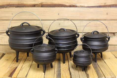 Cooking Cauldron, Cooking Outside, Cast Iron Cauldron, Iron Cauldron, Cast Iron Kettle, Pirate Crew, Open Fire Cooking, Lodge Cast Iron, Cast Iron Pot