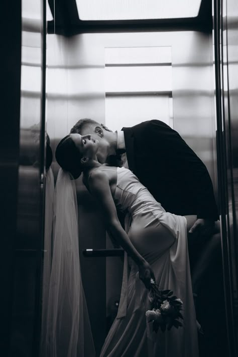 Seductive Wedding Pictures, Hot Wedding Photoshoot, Wedding Photo Ideas Spicy, Bodouir Couple Shoot, Spicy Elevator Wedding Photos, Power Couple Wedding Photos, Wedding Photos Elevator, Spicy Wedding Photoshoot, Spicy Bride And Groom Photos