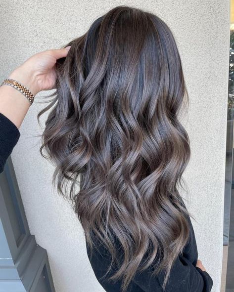 Brown Hair Color Styles, Mushroom Brown Balayage, Ash Brown Hair Color Ideas, Ash Brown Hair Balayage, Hair Color Styles, Brown Hair Trends, Ashy Hair, Ash Brown Hair Color, Mushroom Hair