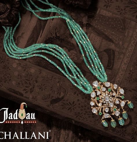 Green Beads Indian Jewellery, Beads Indian Jewellery, Ruby Necklace Designs, Green Jewellery, Antique Necklaces Design, Fancy Jewelry Necklace, Victorian Pendants, Gold Jewelry Simple Necklace, Beautiful Gold Necklaces