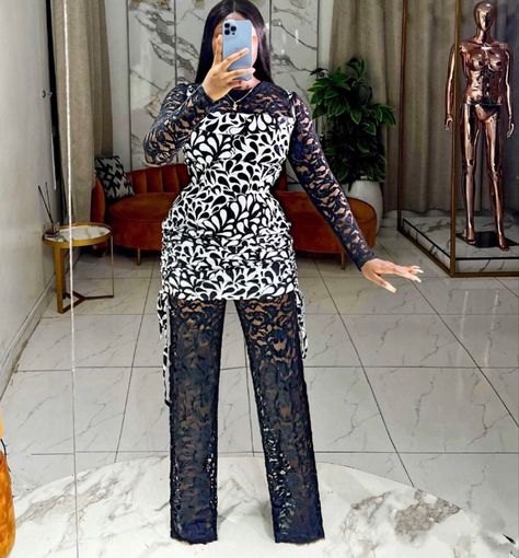 Ankara Jumpsuits For Women Classy, Ankara Jumpsuits For Women, Ankara Long Dresses, Trouser And Top For Ladies, Ankara Material, Jumpsuit Ideas, Lace Trousers, African Print Jumpsuit, Ankara Jumpsuit