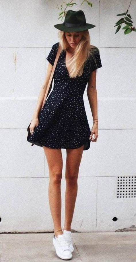 20 Summer Dresses You'll Want To Live In This Year - Society19 Casual Summer Dresses Sundresses, Summer Dresses Sundresses, Sundresses Women, Blogger Street Style, Best Summer Dresses, Populaire Outfits, Spring Look, Street Style Summer, Modieuze Outfits