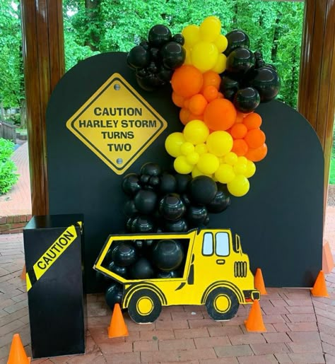 Construction Birthday Party Food, Construction Birthday Decorations, Construction Birthday Cake, 3rd Birthday Boys, Wooden Backdrop, Construction Theme Birthday Party, 2nd Birthday Party For Boys, Construction Theme Party, Baby Birthday Decorations