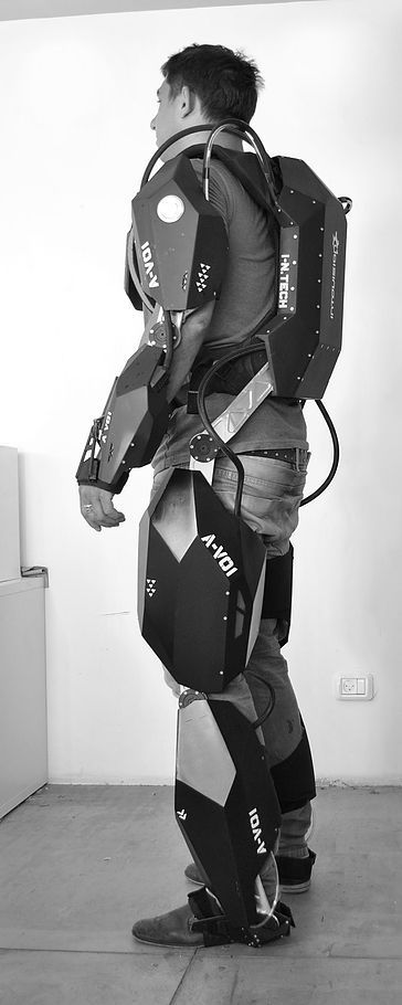 Exoskeleton Suit, Powered Exoskeleton, Robot Suit, Mech Suit, Power Armor, Future Tech, Wearable Tech, Robot Design, Robots Concept