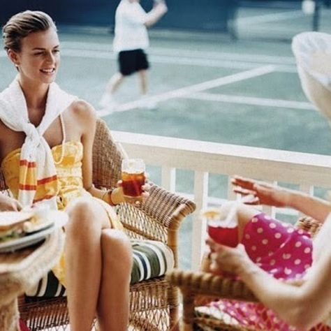 My lifestyle...chatting with a girlfriend while my kids play tennis... Southern Preppy Style Summer, Country Club Aesthetic, Ritter Sport, Ladies Who Lunch, Clubbing Aesthetic, Slim Aarons, All I Ever Wanted, Club Life, Happy Summer