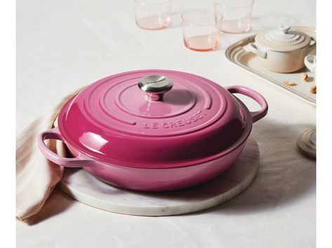 Le Creuset Kitchen, Le Creuset Colors, Le Creuset Cookware, Huntington Homes, Best Pans, Must Have Kitchen Gadgets, Gadgets Kitchen Cooking, Big Kitchen, Rose Shop