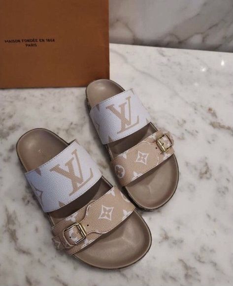 Louis Vuitton Slides, Louis Vuitton Shoes Heels, Girl Time, Fashion Content, Dior Saddle, Fresh Shoes, Hype Shoes, Girly Shoes, Louis Vuitton Sandals