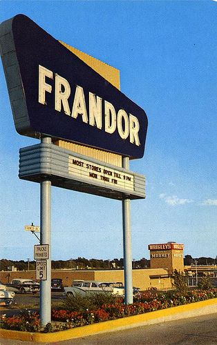 Frandor_Shopping_Center_Eas | Flickr - Photo Sharing! Googie Signs, Mall Entrance, East Lansing Michigan, Michigan State Football, Msu Spartans, Parking Area, Lansing Michigan, Vintage Michigan, East Lansing